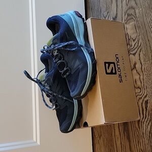 Salomon Outline Wide GTX women's hiking boot